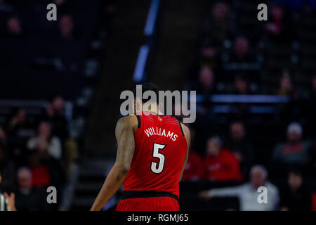 Winston-Salem, NC, USA. 30 Jan, 2019. Louisville Kardinäle center Malik Williams (5) in der Stellung ACC (Zubehör) Basketball matchup an LJVM Coliseum in Winston-Salem, NC. (Scott Kinser/Cal Sport Media) Credit: Cal Sport Media/Alamy leben Nachrichten Stockfoto