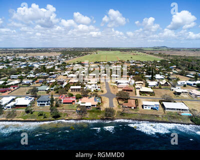 Antenne der Küstengebiete der Gemeinschaft der Innes Park an der Coral Coast in der Nähe von Bundaberg Queensland Australien Stockfoto