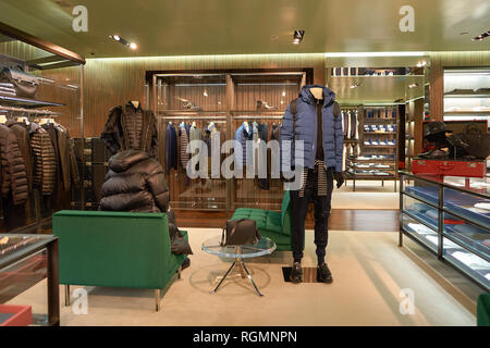 Hongkong - ca. November 2016: Prada Store in Hongkong. Stockfoto