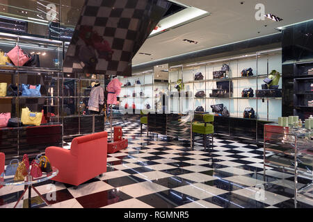 Hongkong - ca. November 2016: Prada Store in Hongkong. Stockfoto