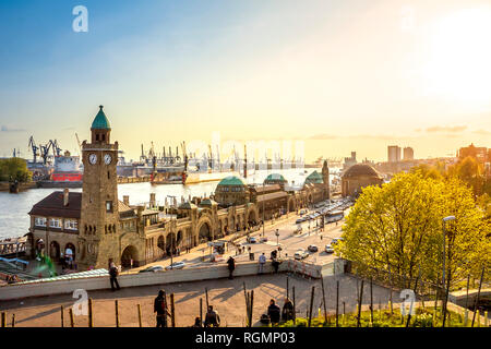 Deutschland, Hamburg, Landungsbrücken Stockfoto