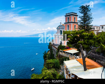 Italien, Kampanien, Neapel, Golf von Neapel, Vico Equense, Kirche Chiesa della Santissima Annunziata Stockfoto