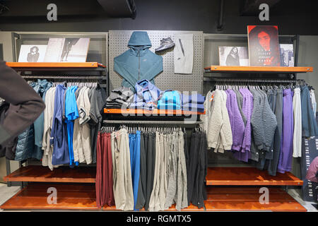 Hongkong - ca. November 2016: inside Nike Store in Hongkong. Stockfoto
