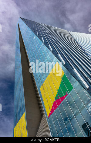 Modernes hohes Gebäude Mexiko Stadt Mexiko. Auch die Reforma Avenue und im Geschäftsviertel sind viele Hohes modernes Gebäude Stockfoto