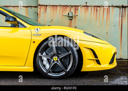 Ferrari F430 Scuderia Spider 16M V 8. Nur 499 Autos wurden erbaut und 2009 verkauft Ferrari's 16. F1 Konstrukteurs-WM im Jahr 2008 zu gedenken. Stockfoto