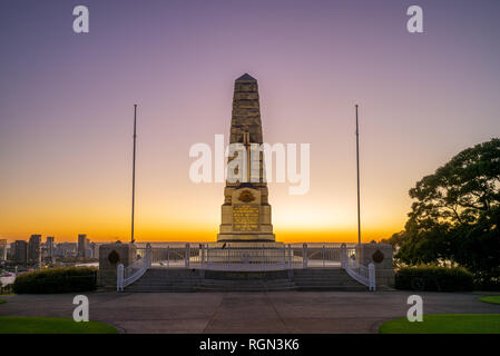 Zustand War Memorial in Perth, Australien in der Morgendämmerung Stockfoto
