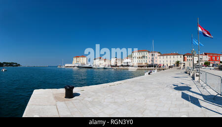 Kroatien, Istrien, Porec, Altstadt am Hafen Stockfoto