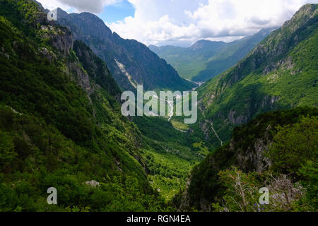 Albanien, Shkoder County, Albanischen Alpen, Theth Nationalpark, Shala Tal Stockfoto