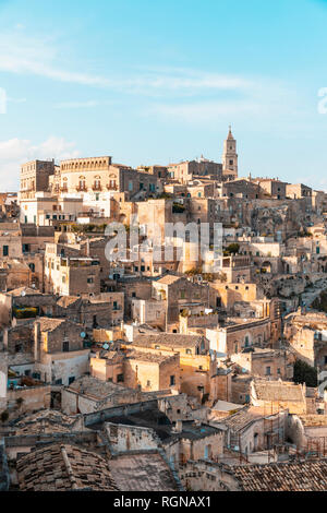 Italien, Basilicata, Potenza, Stadtbild und historische Höhlenbehausungen, Sassi di Matera Stockfoto