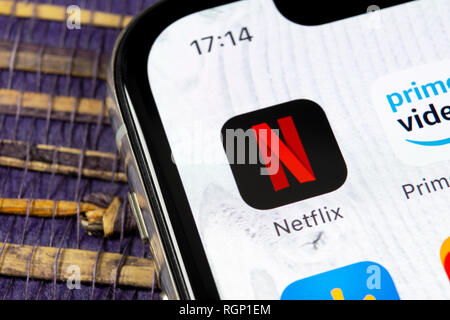 Sankt-Petersburg, Russland, Dezember 5, 2018: Netflix Symbol auf Apple iPhone X-close-up. Netflix App Symbol. Netflix Anwendung. Soziale Stockfoto