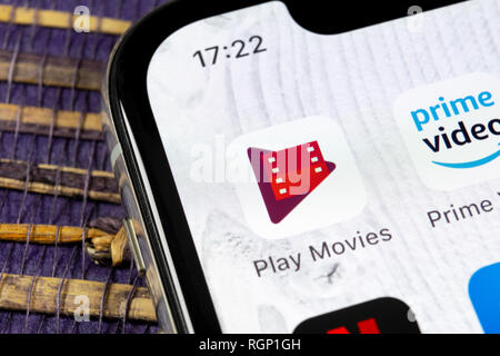 Sankt-Petersburg, Russland, Dezember 5: Google spiele Filme Symbol auf Apple iPhone X-close-up. Google spiele Filme App Symbol. Google spielen Stockfoto