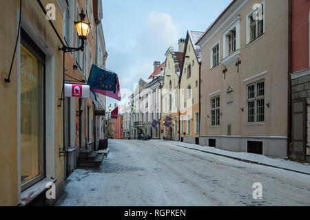 Am Abend in der Altstadt von Tallinn, Estland. Stockfoto