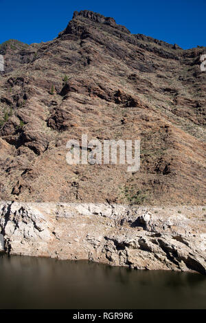 Wasserbehälter Dam-Presa Del Parralillo, 53 m, Gran Canaria, Spanien Stockfoto