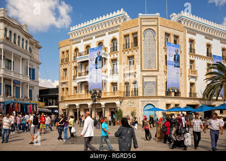 Orte bav Wahlplakate auf dem Gebäude in Tunis Stockfoto