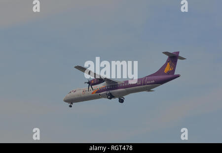 Saigon, Vietnam - Jan 26, 2019. Eine ATR 72-500 Flugzeug von Kambodscha Angkor Air Landung am Flughafen Tan Son Nhat (SGN) in Saigon (Ho Chi Minh City, Vietnam) Stockfoto