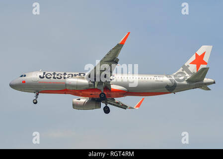 Saigon, Vietnam - Jan 26, 2019. Ein Airbus A320 Flugzeug von Jetstar Pacific Landung am Flughafen Tan Son Nhat (SGN) in Saigon (Ho Chi Minh), Vietnam Stockfoto