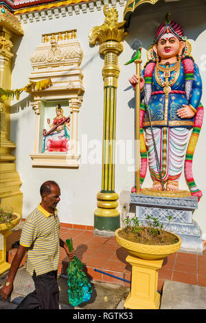 Gottheit bei der Eingabe der Sri Mahamariamman Tempel in Georgetown, Penang, Malaysia, Stockfoto