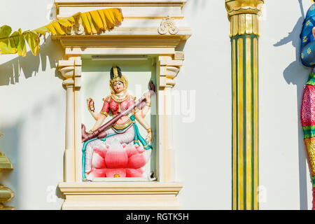 Gottheit bei der Eingabe der Sri Mahamariamman Tempel in Georgetown, Penang, Malaysia, Stockfoto