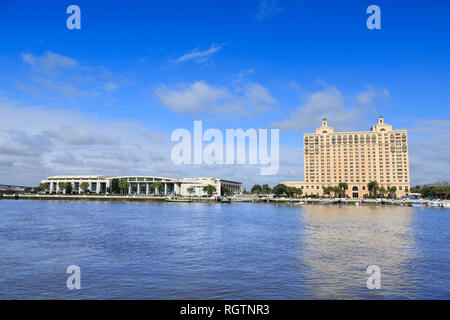 SAVANNAH, Georgia - Januar 8, 2016: Savannah ist die älteste Stadt in Georgien. Von der historischen Architektur und Parks zu den Stränden von Tybee, Savanne Stockfoto
