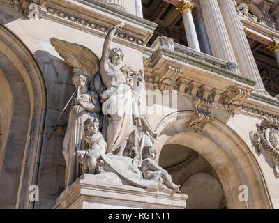 Außenansicht des Palais Garnier in Paris, Frankreich Stockfoto