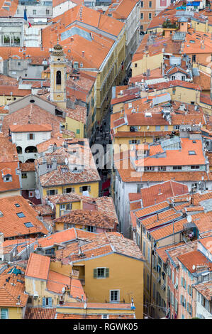 Luftbild der Altstadt (Vieille Ville) von Nizza, Côte d'Azur. Stockfoto