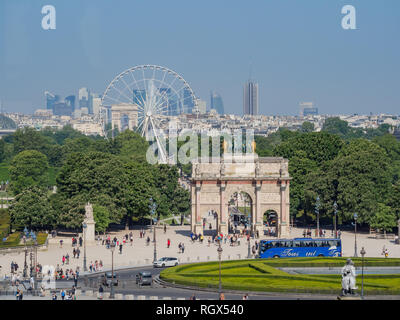 Paris, 7. MAI: Am Morgen einen wunderschönen Blick auf den Arc de Triomphe du Carrousel in Paris am 7. Mai 2018 in Paris, Frankreich Stockfoto