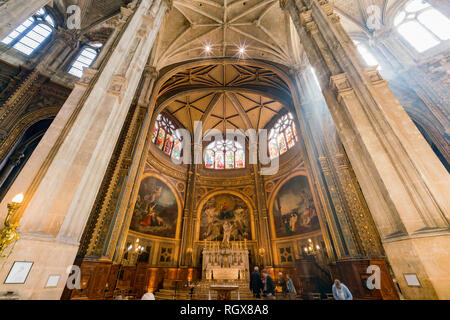 Frankreich, 7. Mai: Innenansicht der berühmten Kirche St. Eustache am 7. Mai 2018 in Paris, Frankreich Stockfoto