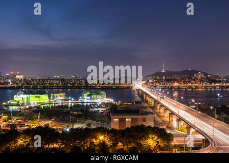 Nacht Banpo Hangang Park und Fluss Han in Seoul Stadt. Stockfoto