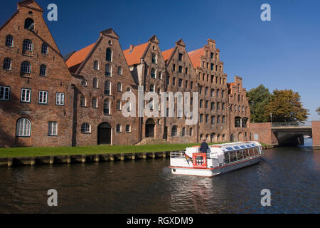 Salzspeicher, historischen Salzspeicher Lagerhallen auf der oberen Trave in Lübeck, Luebeck, Schleswig-Holstein, Deutschland, Europa Stockfoto