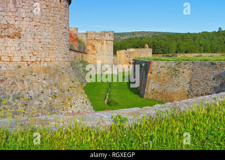 Die alte Festung Fort de Salses im Süden Frankreichs Stockfoto