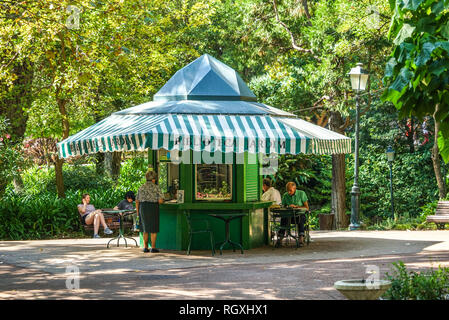 Öffentliche Bibliothek im Park Jardim da Estrela, Lissabon Stockfoto