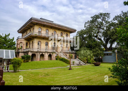Nola, historische koloniale Häuser aus den 1800er Jahren, The Luling Mansion, Architekt James Gallier Jr., New Orleans aus dem 19. Jahrhundert, Louisiana, USA Stockfoto