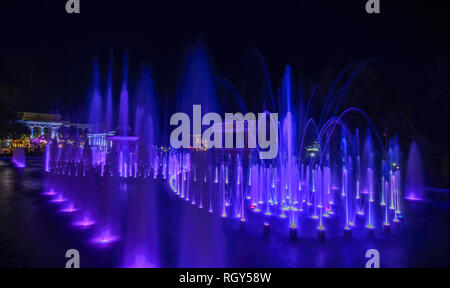 Magic Fountain Show am Plaza Salcedo, Vigan, Ilocos Sur, Philippinen Stockfoto