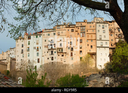 Typische Häuser von Cuenca, La Mancha, Spanien. Stockfoto