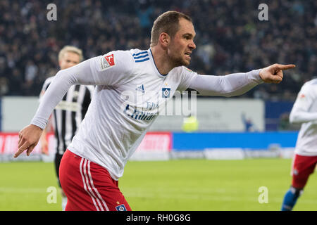 Hamburg, Deutschland. 30 Jan, 2019. torwart Pierre-Michel Lasogga (HH) wackelt über sein Ziel es 1-0 für HSV Hamburg Hamburg Hamburg, Jubel, Jubeln, Jubeln, Freude, Jubel, Feiern, goaljubel, halb Abbildung, Bild, Geste, Gestik, Fußball 2. 1. Fussballbundesliga, 19. Spieltag, Hamburg Hamburg Hamburg (HH) - SV Sandhausen (SH) 2:1, am 01/30/2019 in Hamburg/Deutschland. € | Nutzung der weltweiten Kredit: dpa/Alamy leben Nachrichten Stockfoto