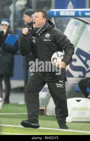 Hamburg, Deutschland. 30 Jan, 2019. Uwe KOSCHINAT (Trainer, SH) ballt seine Faust und gibt Anweisungen, Anweisungen, vollständige Abbildung, Porträt, Geste, Gestik 2. 1. Fussballbundesliga, 19. Spieltag, Hamburg Hamburg Hamburg (HH) - SV Sandhausen (SH) 2:1, am 01/30/2019 in Hamburg/Deutschland. € | Nutzung der weltweiten Kredit: dpa/Alamy leben Nachrichten Stockfoto