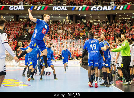 Jubel FRA nach seinem siegtor zum 25:26, von links nach rechts KENTZ MAHE (FRA), Luc Abalo (FRA), Nikola Karabatic (FRA), Uwe GENSHEIMER (GER), Torwart Andreas Wolff (GER), Gleiches für Platz 3, Deutschland (GER) - Frankreich (FRA) 25:26, 27.01.2019 in Herning/Dänemark Handball WM 2019, vom 10.01. - 27.01.2019 in Deutschland/Dänemark. | Verwendung weltweit Stockfoto