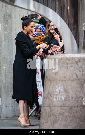London, Großbritannien. 31. Jan 2019. Meghan Markle, Herzogin von Sussex, Besuche der Vereinigung der Universitäten mit Studenten und Wissenschaftlern aus über das Netzwerk der ACU in der Londoner City University zu erfüllen. Credit: Tommy London/Alamy leben Nachrichten Stockfoto