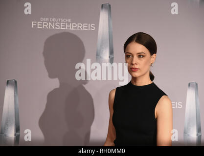 31. Januar 2019, Nordrhein-Westfalen, Düsseldorf: Schauspielerin Paula Bier ist ausgezeichnet mit dem Deutschen Fernsehpreis 2019, der 20. Deutschen Fernsehpreis von ARD, RTL, SAT.1 und ZDF gefördert. Foto: Henning Kaiser/dpa Stockfoto