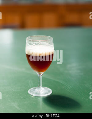 Bierprobe, Birrificio Milano Stockfoto