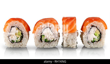 Sushi Rollen Philadelphia in einer Reihe Stockfoto