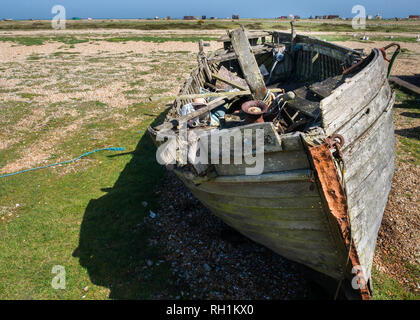 Dungeness (Vorgewende), Wenden am Vorgewende in Kent, Kiesstrand in Form einer cuspate Vorland. Romney Marsh, traditionelle Klinker Stockfoto