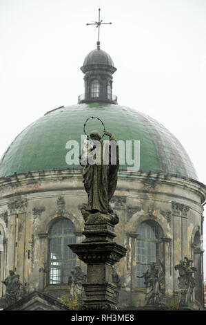 Barocke St. Joseph Kirche in Pidhirtsi, Ukraine. Oktober 2008, errichtet 1756 bis 1766 für Wacław Rzewuski © wojciech Strozyk/Alamy Stock Foto Stockfoto