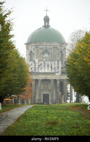 Barocke St. Joseph Kirche in Pidhirtsi, Ukraine. Oktober 2008, errichtet 1756 bis 1766 für Wacław Rzewuski © wojciech Strozyk/Alamy Stock Foto Stockfoto