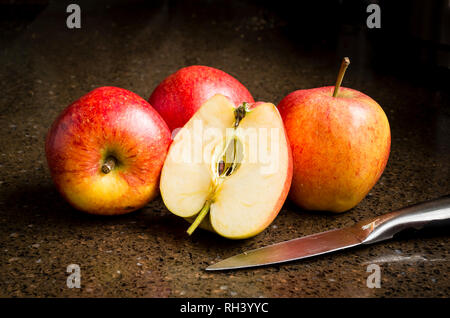 Beste britische Daliclass Äpfel bereit für den Verbrauch im Winter in Großbritannien Stockfoto