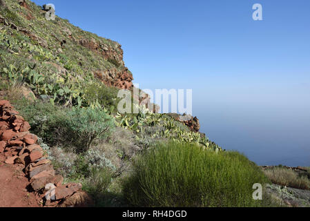 Auf einem Wanderweg hoch über Agulo La Gomera, Kanarische Inseln, Spanien Stockfoto