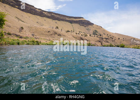 Malerische Landschaft des Unteren Deschutes River in den Wilden und schönen Abschnitt in der Nähe der warmen Quellen Oregon. Stockfoto