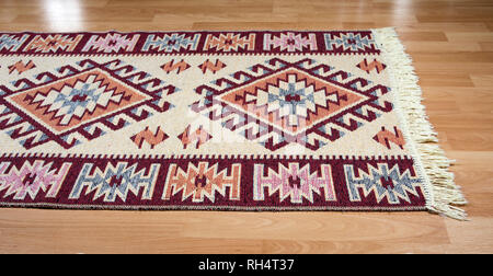 Folk nahtlose geometrische Muster, Ornamente auf dem Teppich. Traditionelle Carpet Design Stockfoto