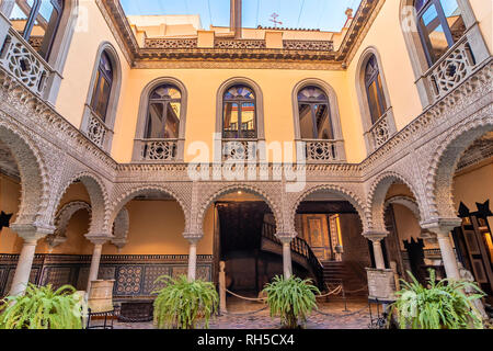 Sevilla, Spanien - 13. Januar 2019: Palast der Gräfin von Lebrija in Sevilla, Andalusien, Spanien Stockfoto