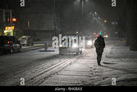 Brighton UK zum 31. Januar 2019 - Verkehr Kämpfe bis Edward Street in Brighton zu erhalten, wie Schnee im Süden heute Abend fällt mit mehr Prognose in Großbritannien: Simon Dack/Alamy leben Nachrichten Stockfoto
